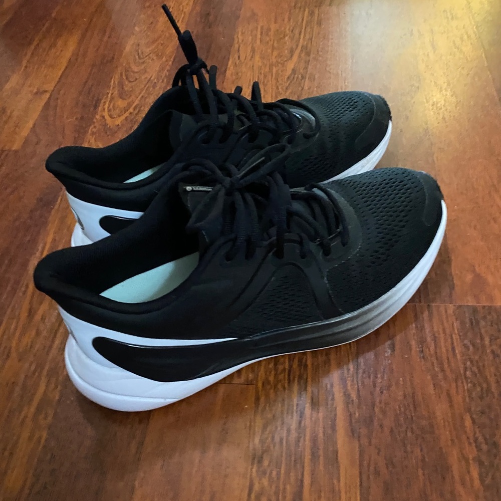 Lululemon Blissfeel Women’s Running Shoe SZ 7